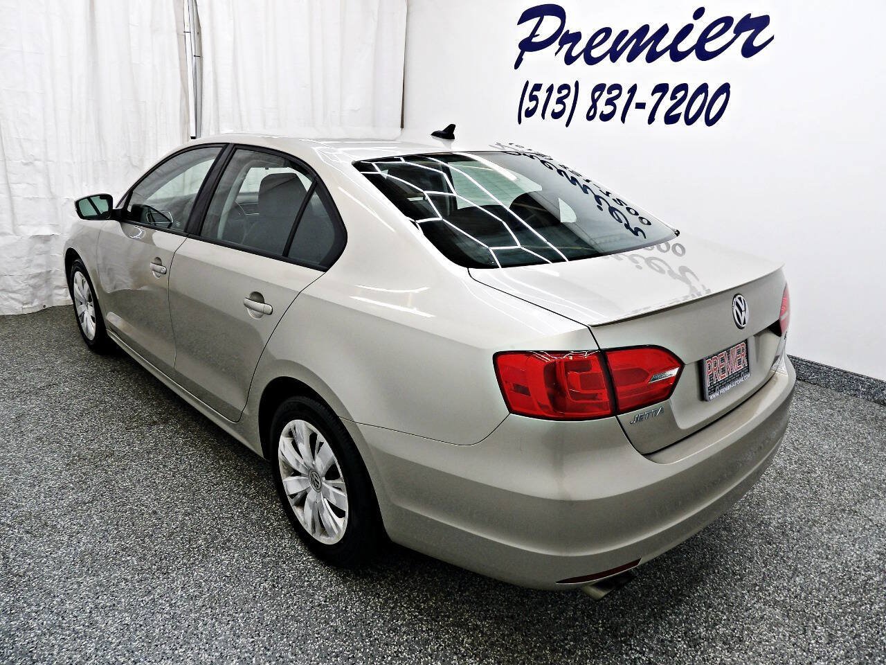 Used 2014 Volkswagen Jetta SE FWD image 4