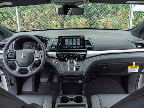 New 2026 Honda Odyssey Sport-L image 18