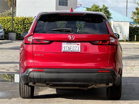 Certified 2025 Honda CR-V LX image 5