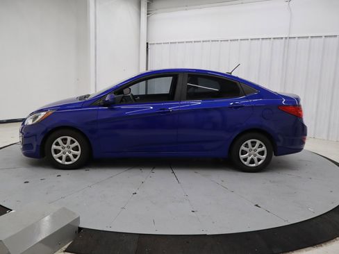 Used 2014 Hyundai Accent GLS FWD image 6