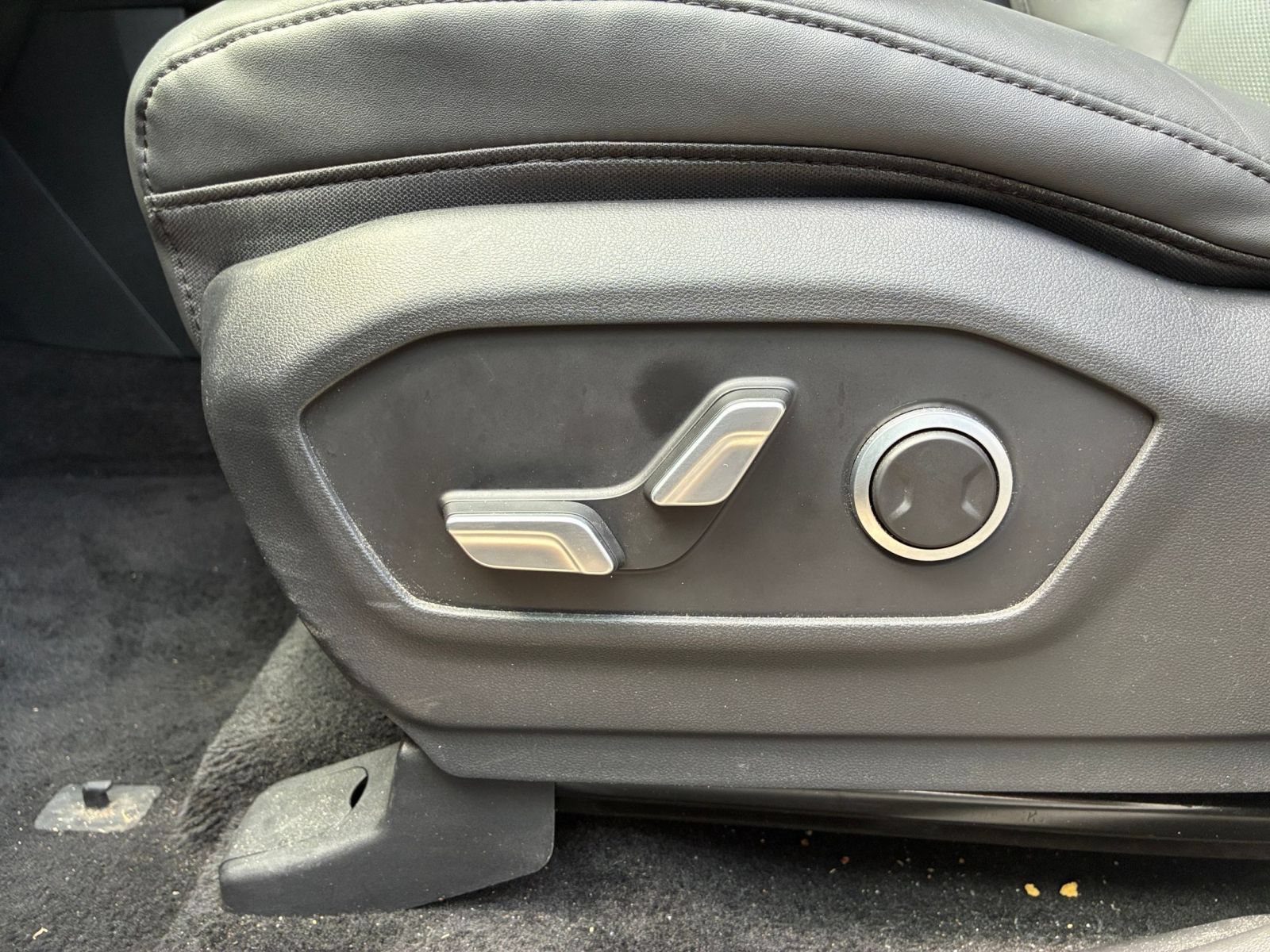 Used 2026 Hyundai Santa Fe SEL FWD image 21