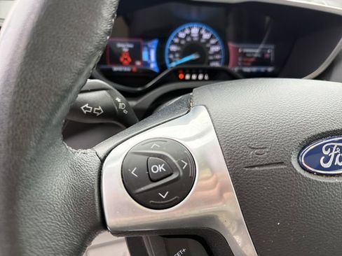 Used 2017 Ford C-MAX Energi Titanium w/ Equipment Group 501A image 18