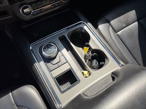 Used 2020 Ford Expedition XLT w/ Equipment Group 202A image 21