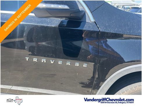 Used 2021 Chevrolet Traverse LT FWD image 5