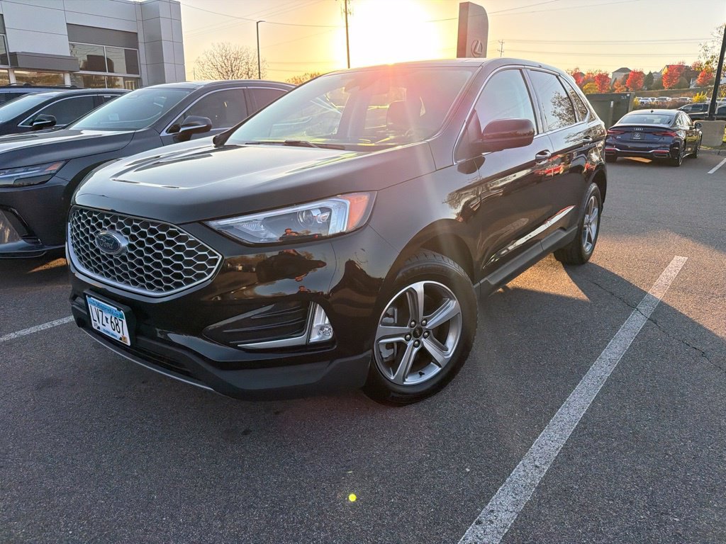 Used 2023 Ford Edge SEL w/ Convenience Package AWD/4WD image 5