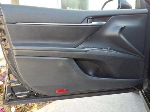 Used 2024 Toyota Camry SE w/ Blackout Package (TMS) image 13