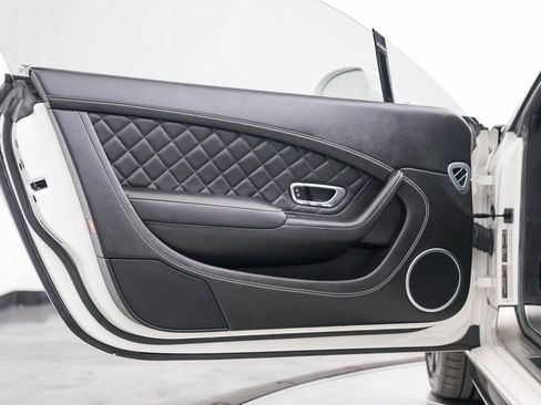 Used 2016 Bentley Continental GT V8 S image 29
