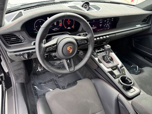 Used 2026 Porsche 911 GT3 RWD image 4