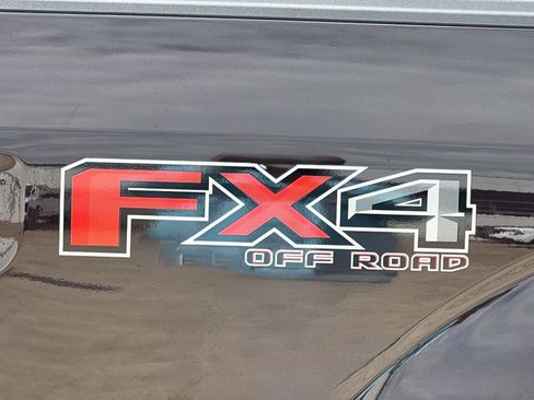 Used 2020 Ford F150 Lariat w/ Equipment Group 502A Luxury AWD/4WD image 27