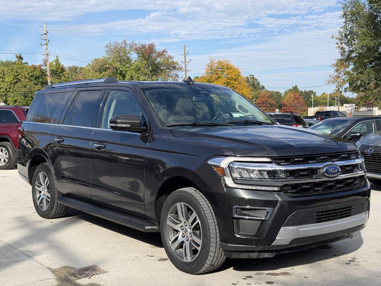 Used 2024 Ford Expedition Max Limited RWD image 5