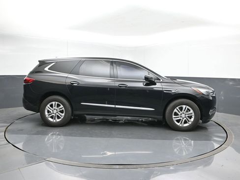 Used 2018 Buick Enclave Essence image 6