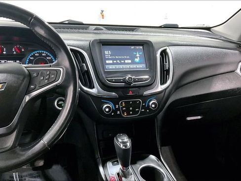 Used 2018 Chevrolet Equinox LT image 9