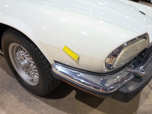 Used 1992 Jaguar XJS V12 Convertible RWD image 40