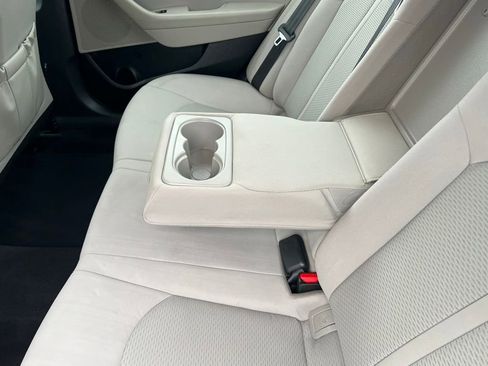 Used 2017 Hyundai Sonata SE FWD image 21