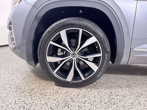 Used 2024 Volkswagen Atlas Cross Sport SEL Premium R-Line AWD/4WD image 10