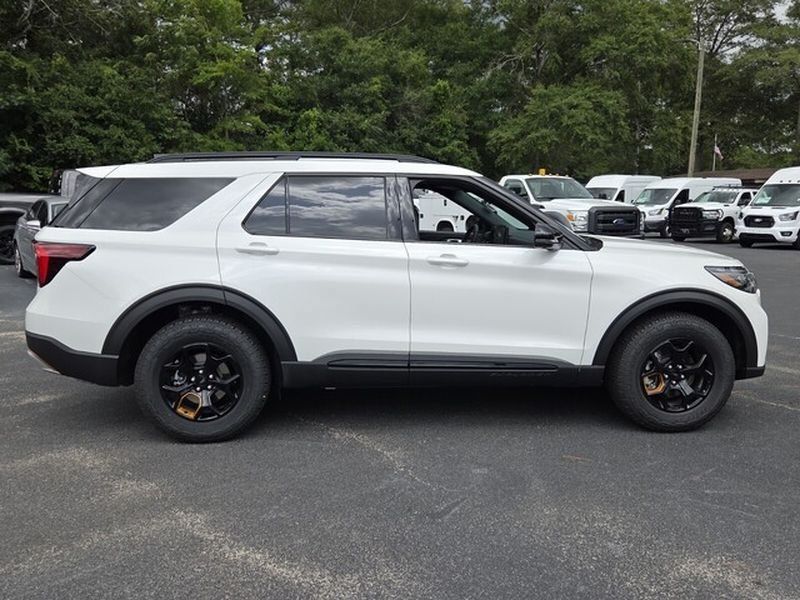 Used 2026 Ford Explorer Tremor w/ Tremor Ultimate Package AWD/4WD image 15