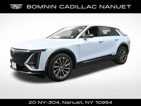 Used 2025 Cadillac Lyriq Sport AWD/4WD image 1