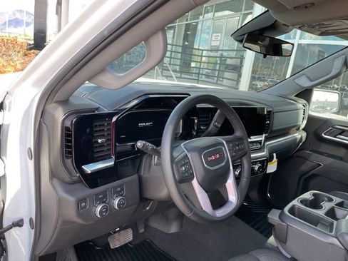 Used 2026 GMC Sierra 1500 Elevation AWD/4WD image 8