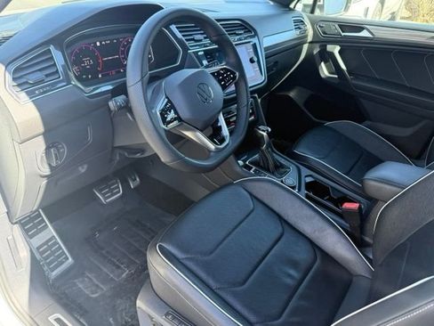 Used 2022 Volkswagen Tiguan SEL R-Line AWD/4WD image 10