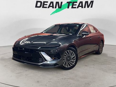 New 2026 Hyundai Sonata Limited image 3