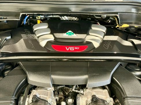 Used 2018 Alfa Romeo Stelvio Quadrifoglio w/ Driver Assist Dynamic Package image 78