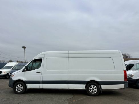 Used 2019 Mercedes-Benz Sprinter 170 image 4