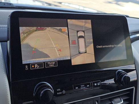 Used 2023 INFINITI QX80 Luxe w/ Cargo Package image 26