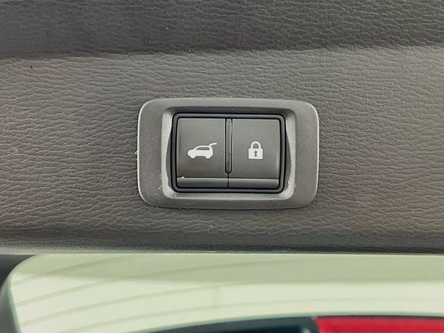 Used 2025 Mitsubishi Outlander SE FWD image 27