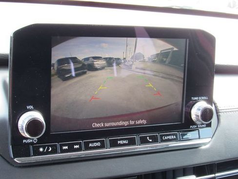 Used 2023 Mitsubishi Outlander ES FWD image 24