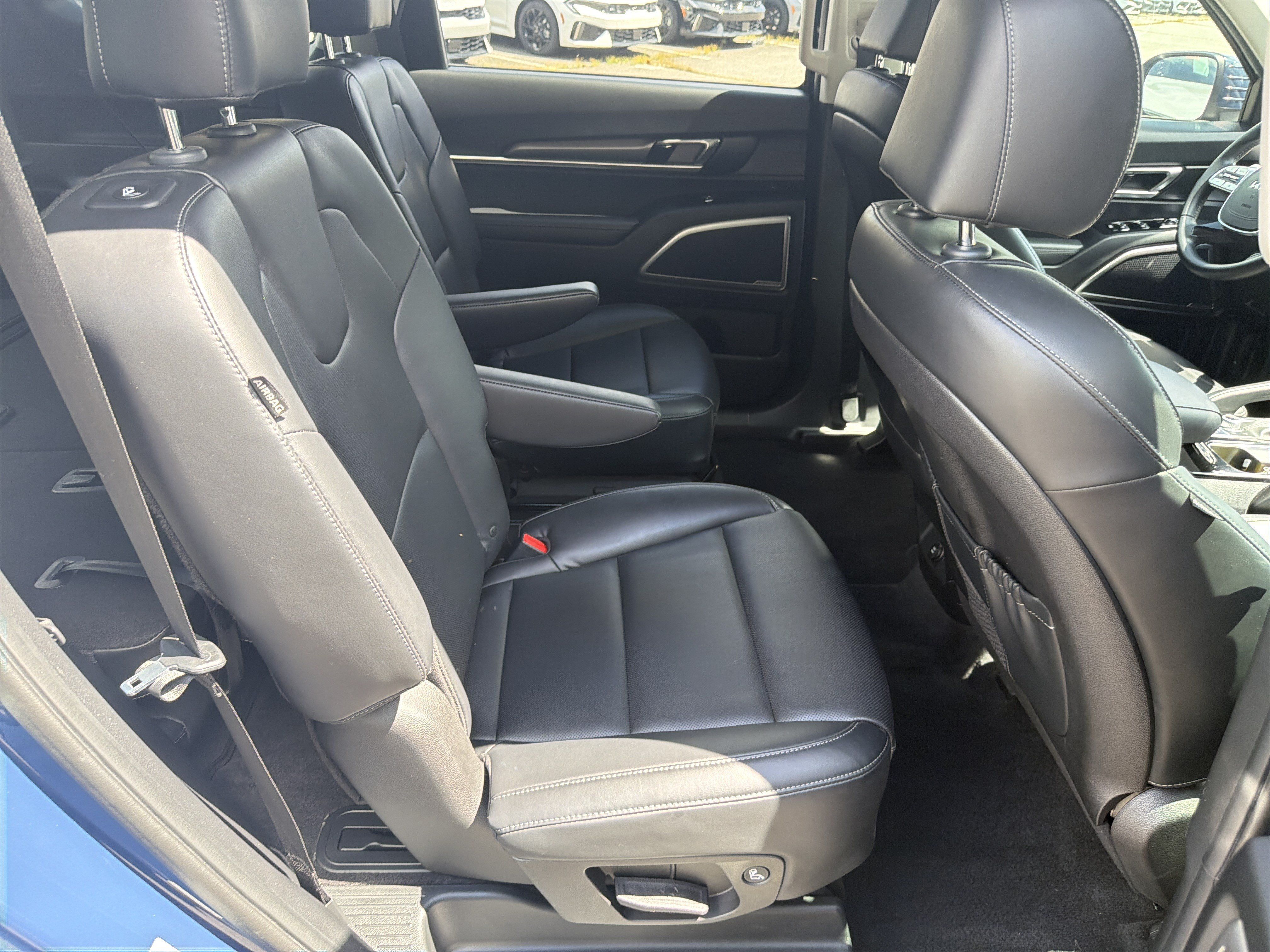 Certified 2023 Kia Telluride S w/ S Sunroof Package AWD/4WD image 15