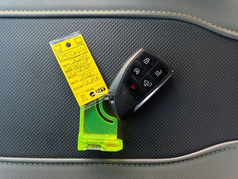 Used 2024 Chevrolet Silverado 2500 ZR2 image 39