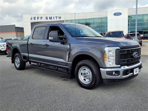 New 2026 Ford F250 XL w/ 360-Degree Camera Package RWD image 8