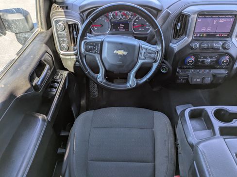Used 2023 Chevrolet Silverado 2500 LT w/ Convenience Package image 4