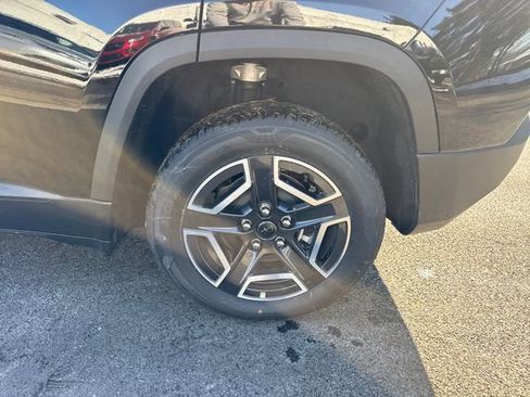 New 2026 Jeep Cherokee Limited AWD/4WD image 28