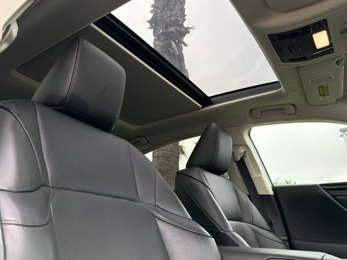 Used 2021 Lexus ES 350 w/ Premium Package image 15