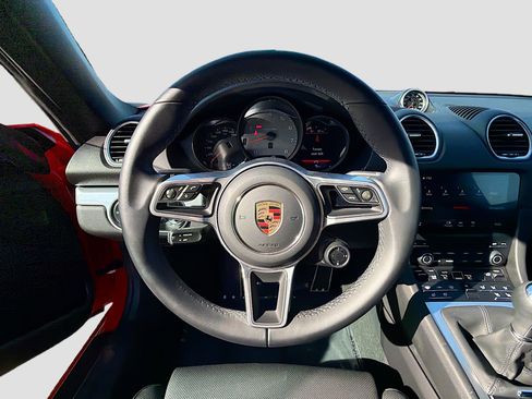 Used 2025 Porsche 718 Boxster S image 34