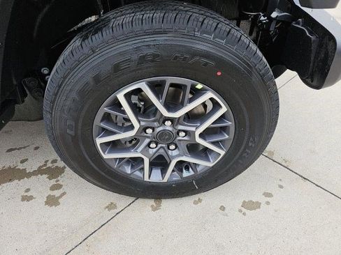 New 2026 Jeep Wrangler Unlimited Sahara AWD/4WD image 10