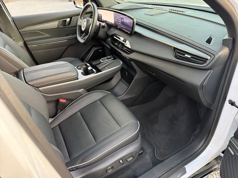 Used 2025 Buick Enclave Sport Touring w/ LPO, Floor Liner Package image 33