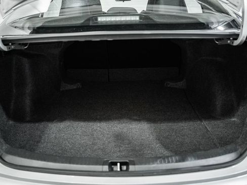 Used 2025 Toyota Corolla LE image 8