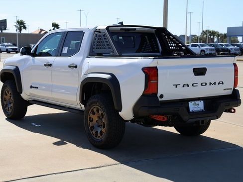 New 2025 Toyota Tacoma Trailhunter image 6