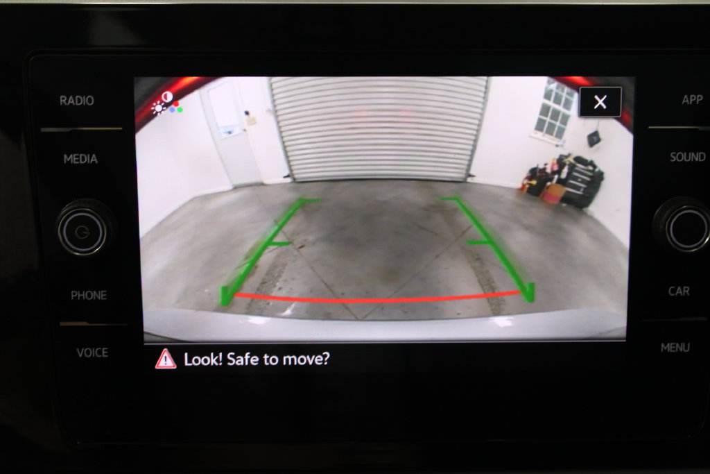 Used 2025 Volkswagen Jetta SE FWD image 34