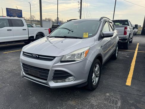 Used 2015 Ford Escape SE w/ Equipment Group 201A image 5