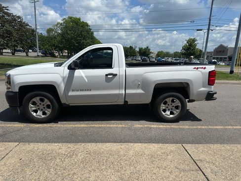 Used 2018 Chevrolet Silverado 1500 W/T w/ WT Convenience Package AWD/4WD image 7