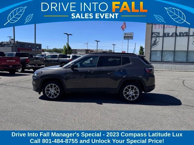 Certified 2023 Jeep Compass Latitude AWD/4WD image 2