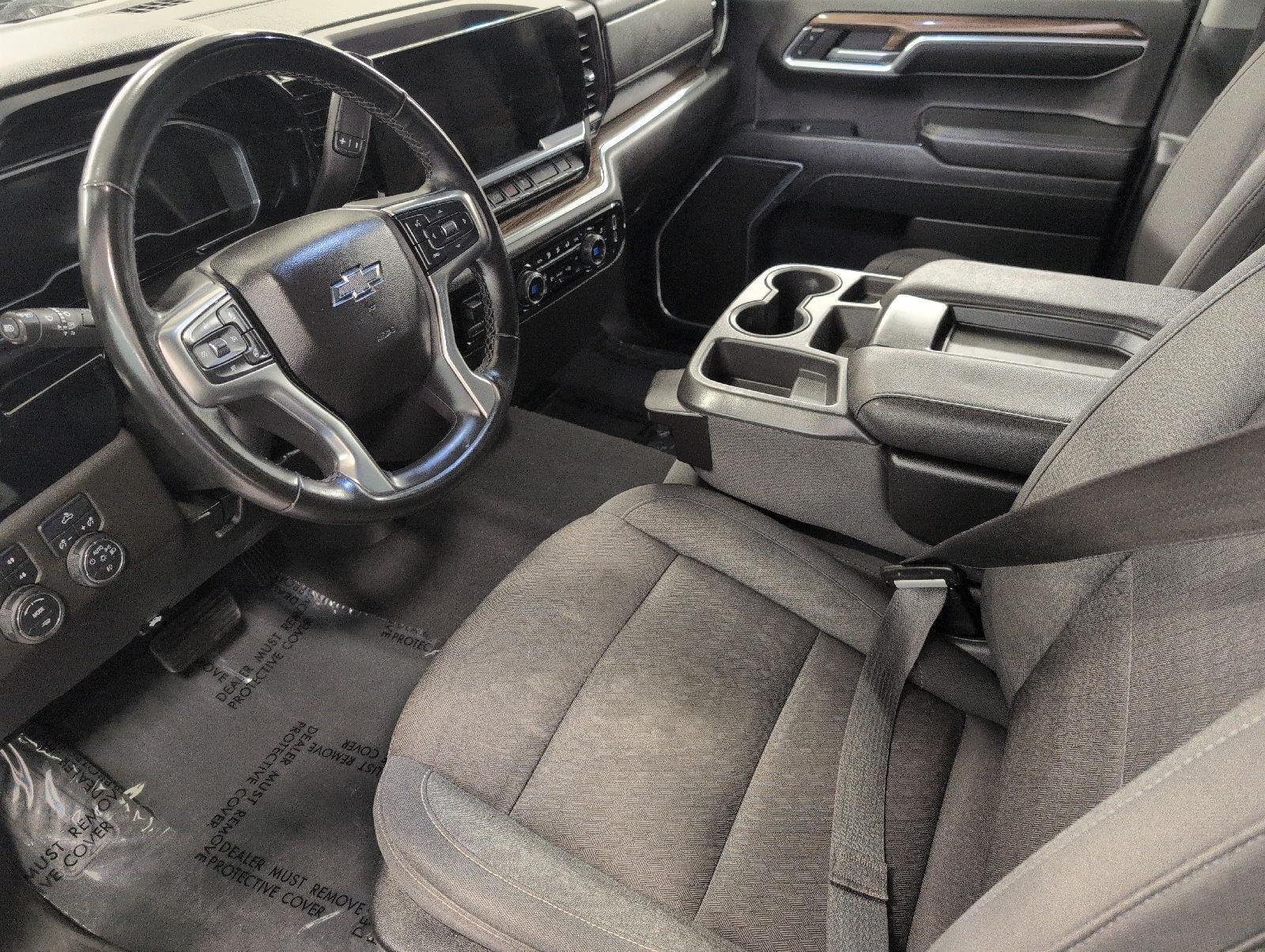 Used 2023 Chevrolet Silverado 1500 RST AWD/4WD image 9