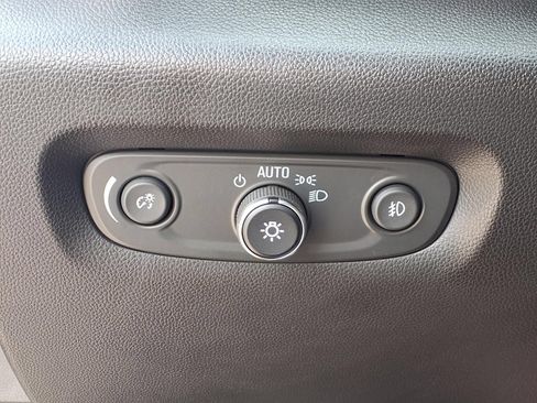 Used 2021 Chevrolet Traverse LS w/ LPO, Floor Liner Package FWD image 6
