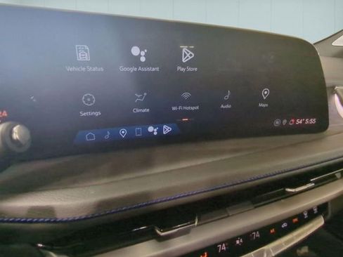 Used 2024 Cadillac XT4 Sport w/ Cold Weather Package image 12