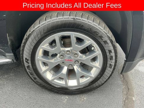Used 2016 GMC Yukon XL SLT w/ Open Road Package RWD image 22
