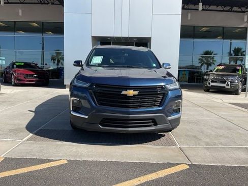 Used 2023 Chevrolet Traverse LT FWD image 9