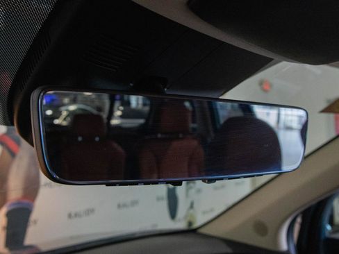 Used 2025 Kia Carnival SX Prestige image 13